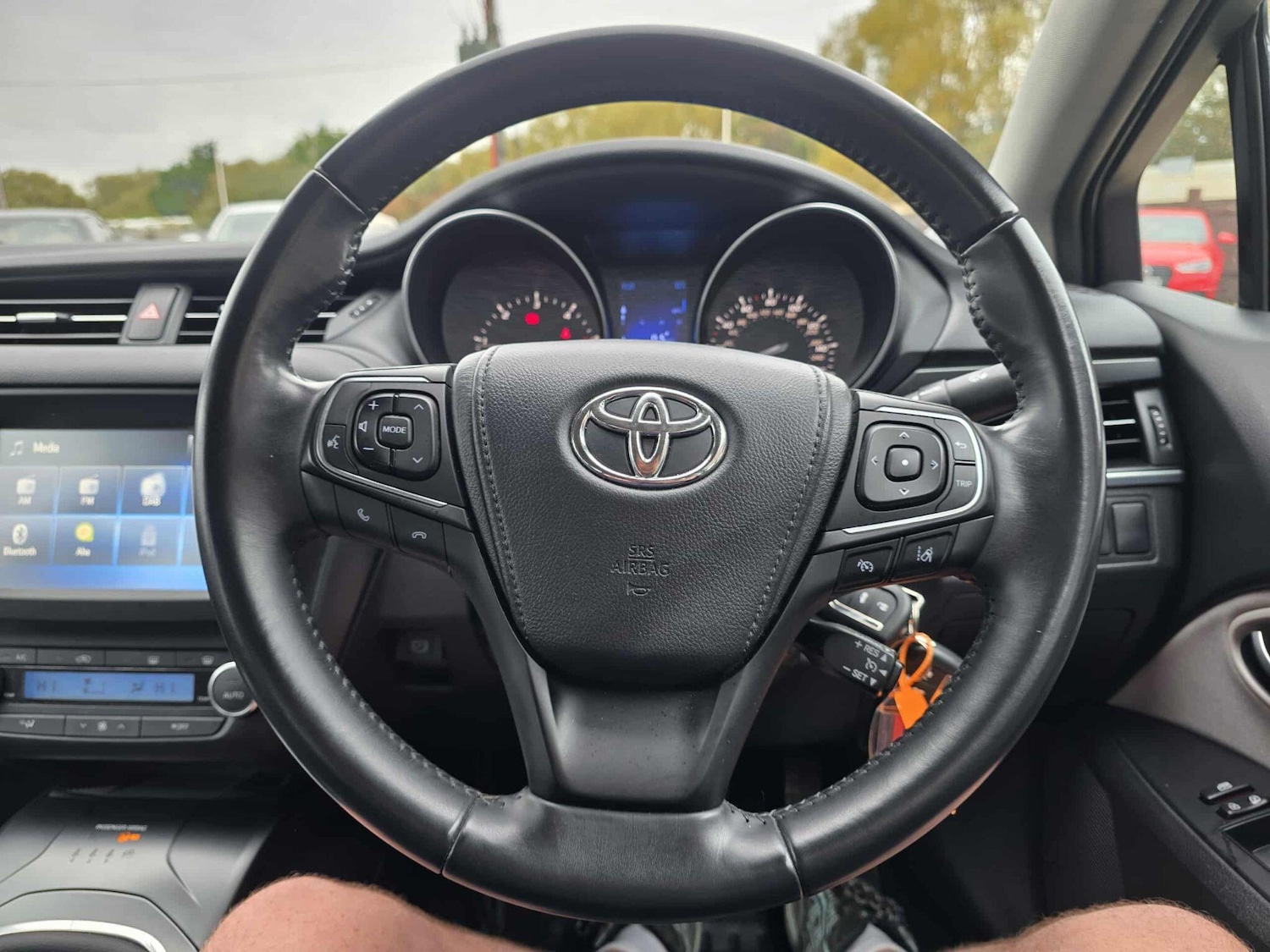 Used Toyota Avensis 2017 for sale - 76599442: Photo 31