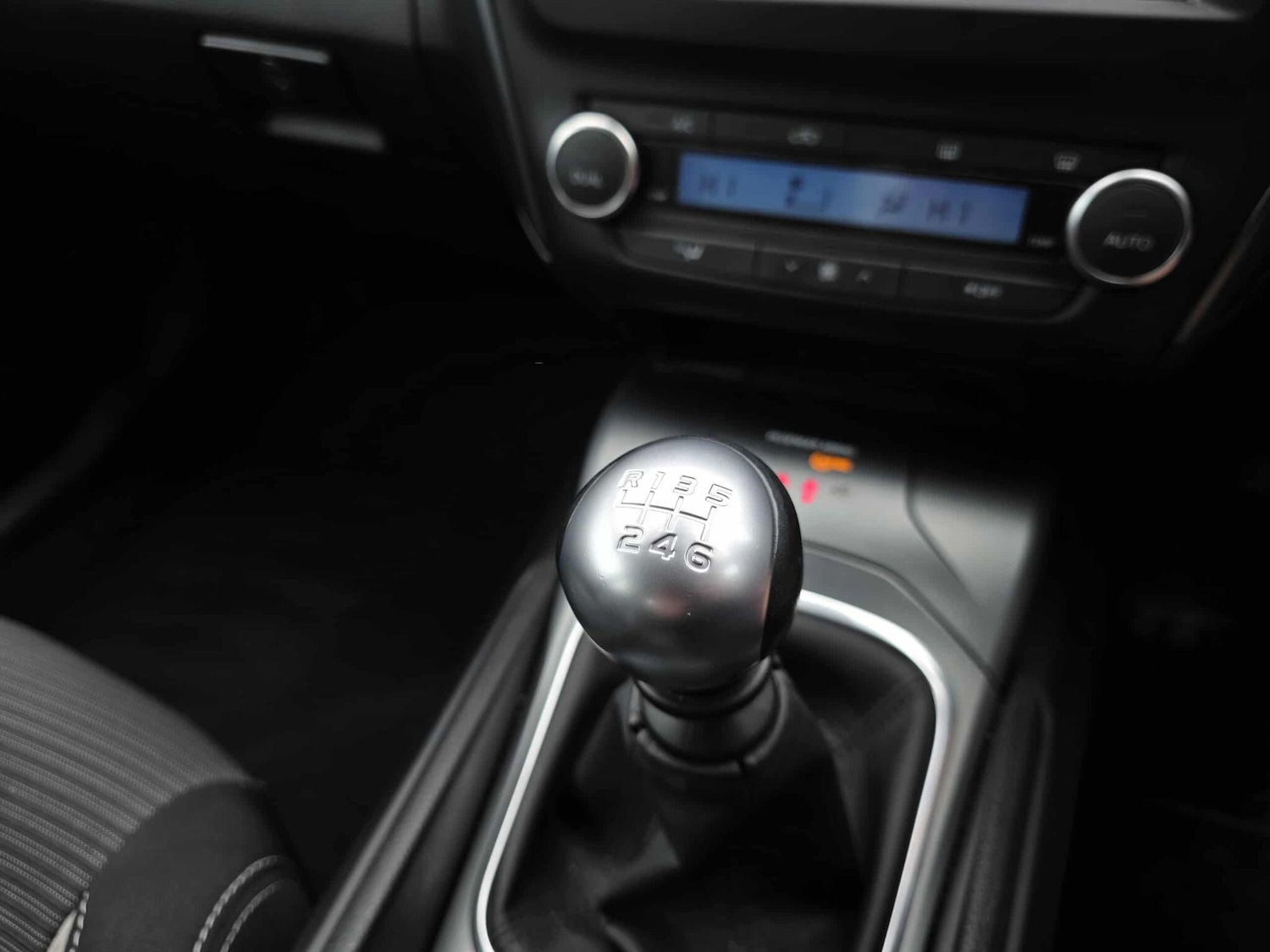 Used Toyota Avensis 2017 for sale - 76599442: Photo 34