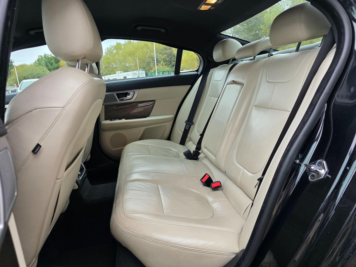 Used Jaguar XF 2014 for sale - 76599437: Photo 17