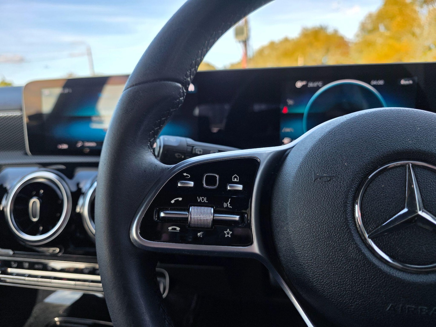 Used Mercedes-Benz A-Class 2019 for sale - 76991547: Photo 38