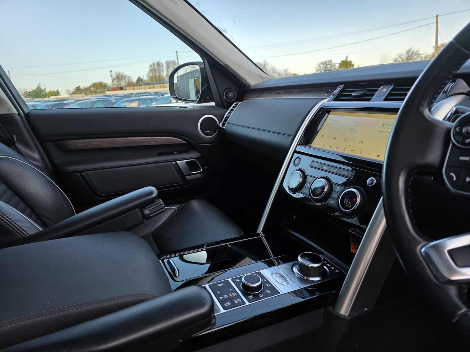 Used Land Rover Discovery 2018 for sale - 76689593: Photo 29