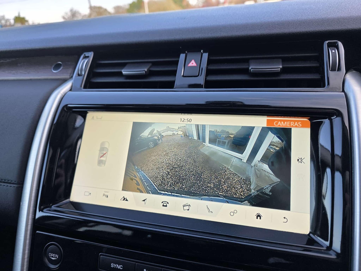 Used Land Rover Discovery 2018 for sale - 76689593: Photo 33