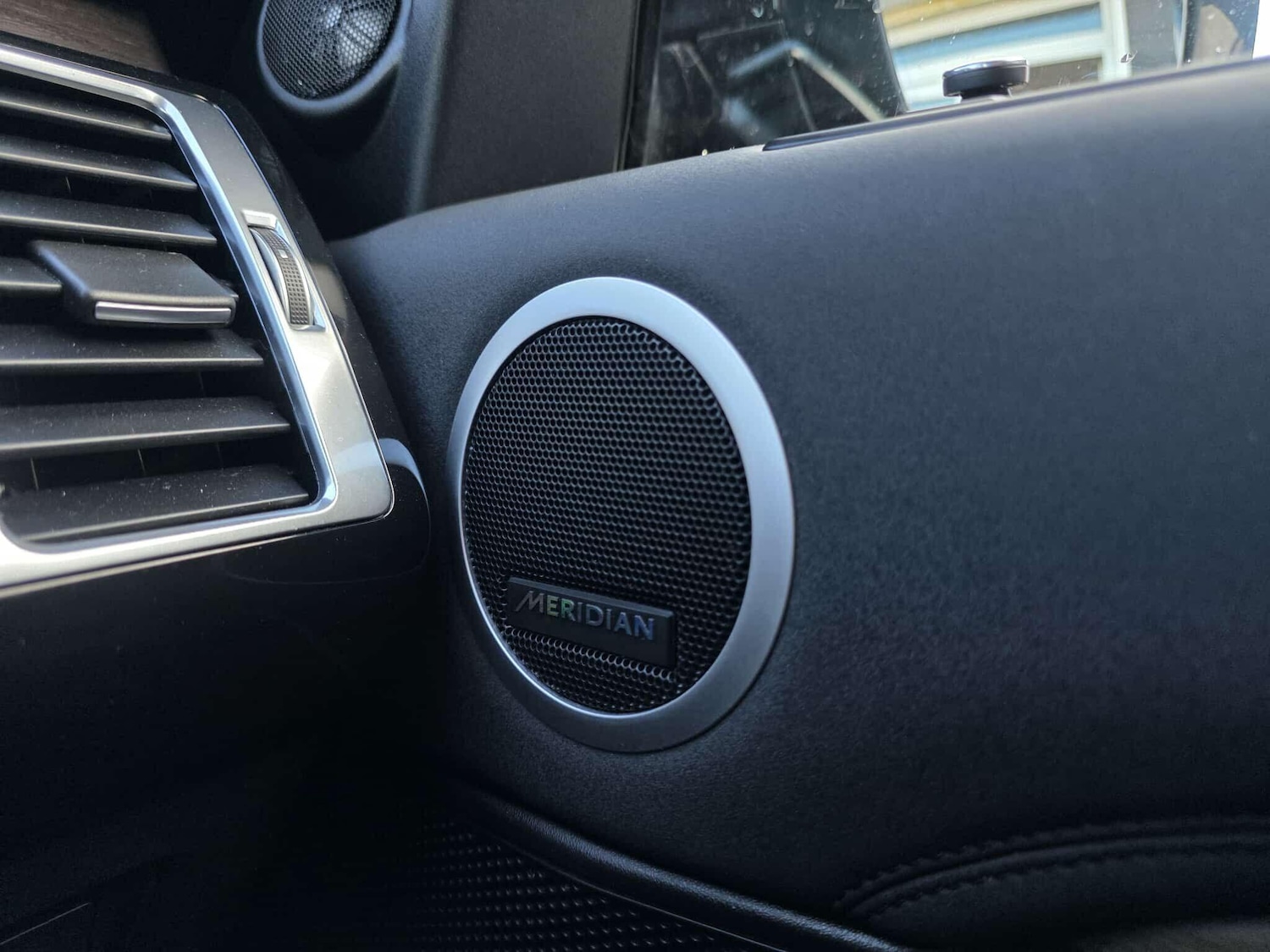 Used Land Rover Discovery 2018 for sale - 76689593: Photo 46