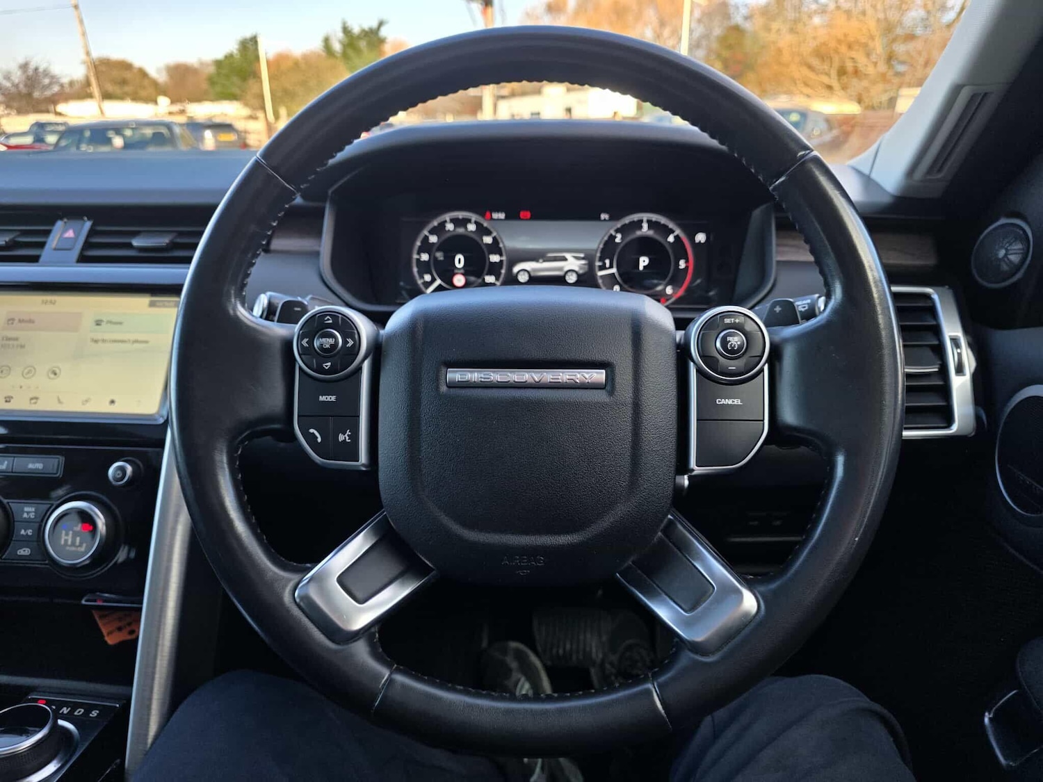 Used Land Rover Discovery 2018 for sale - 76689593: Photo 49