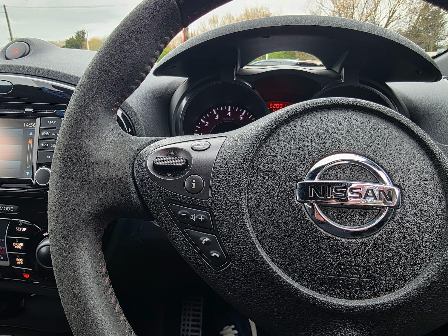 Used Nissan Juke 2014 for sale - 78046851: Photo 33