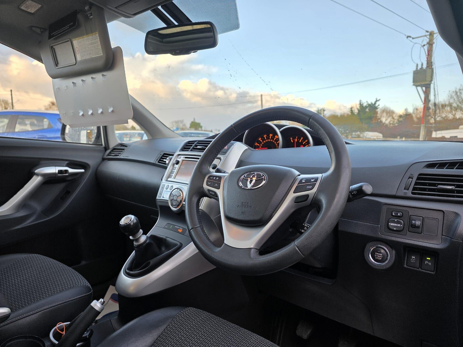 Used Toyota Verso 2012 for sale - 76633865: Photo 12