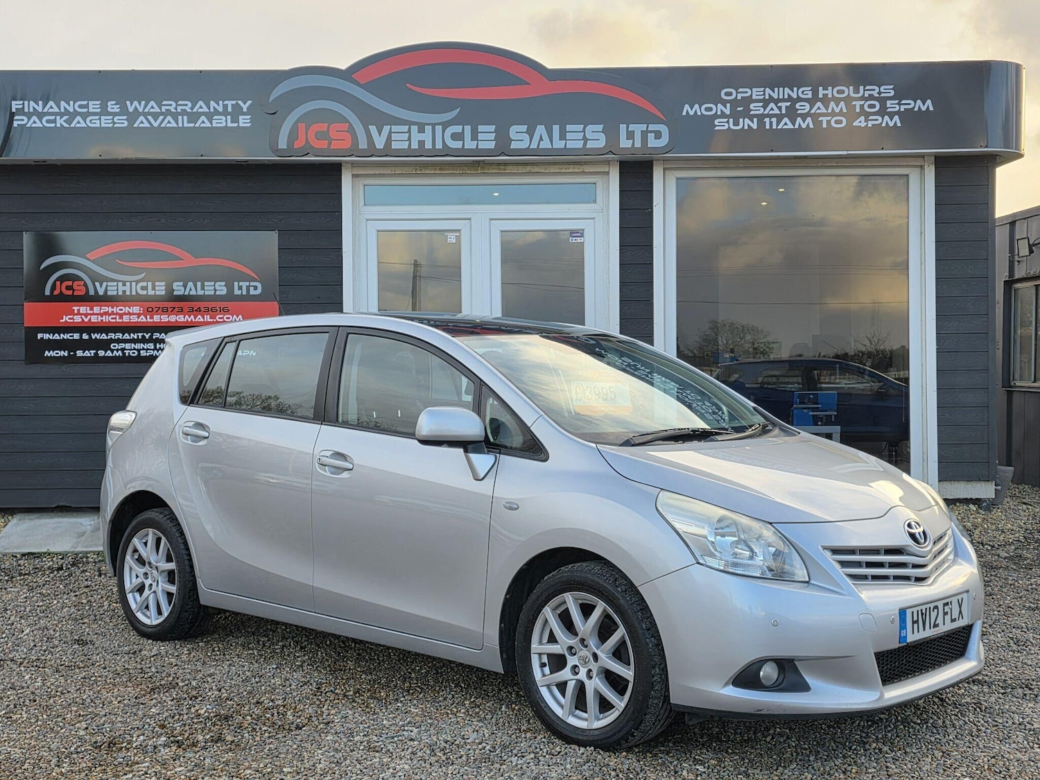 Used Toyota Verso 2012 for sale - 76633865: Photo 2