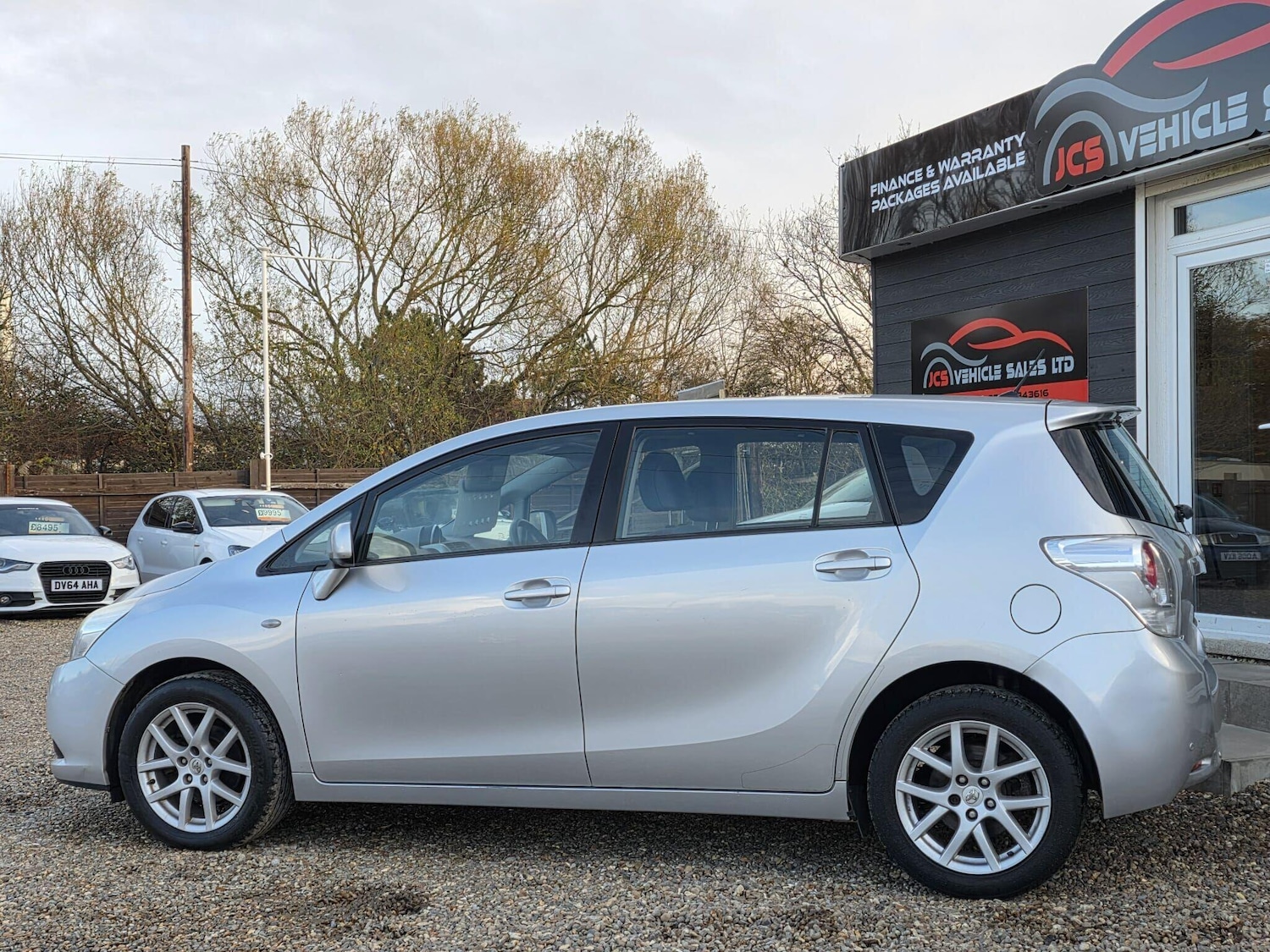 Used Toyota Verso 2012 for sale - 76633865: Photo 6