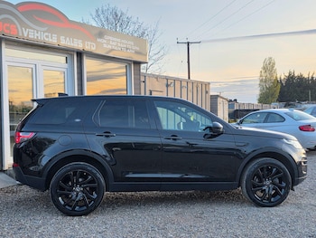 Used Land Rover Discovery Sport 2016 for sale - 78276492: Photo