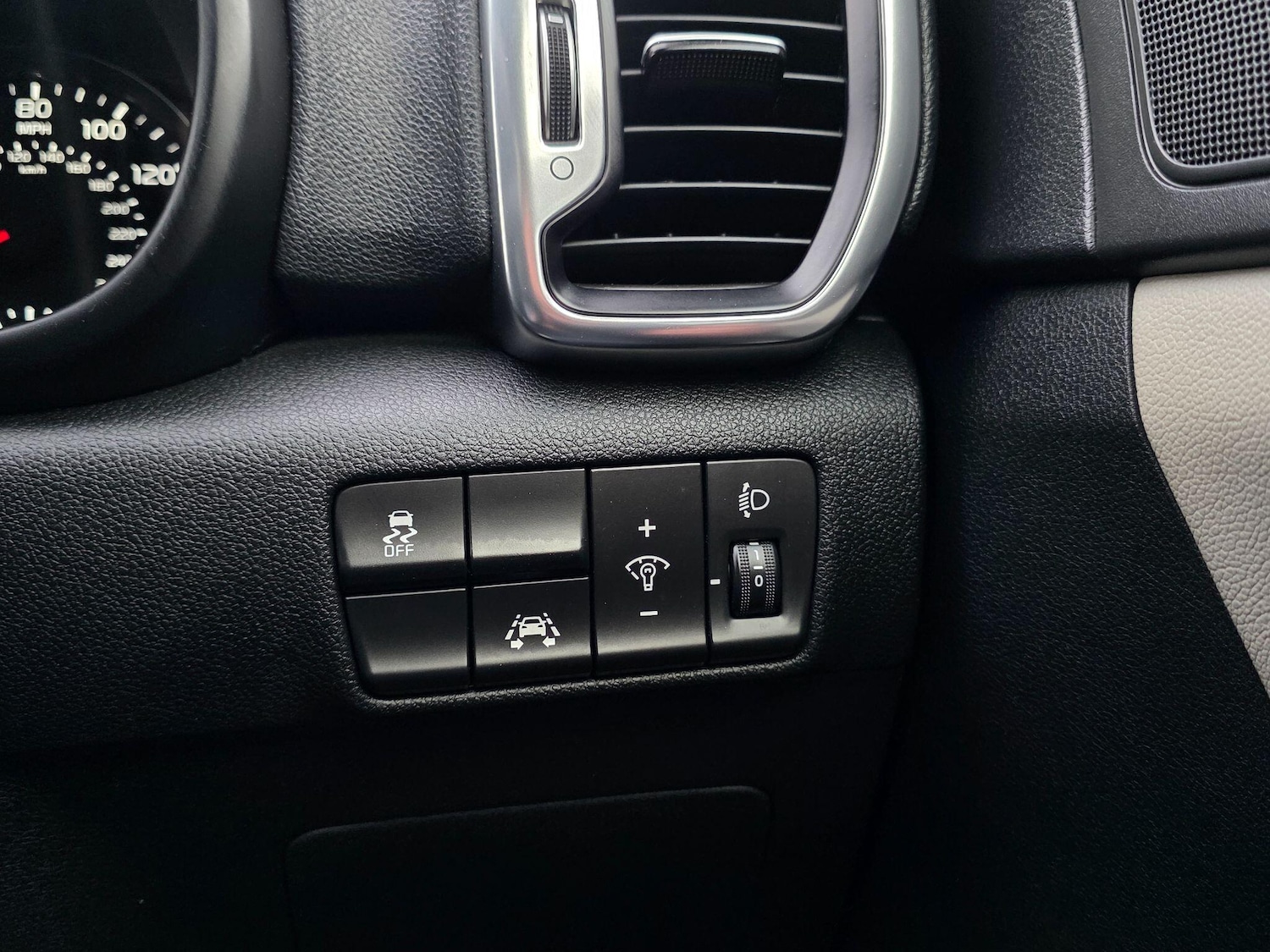 Used Kia Sportage 2017 for sale - 76599460: Photo 36