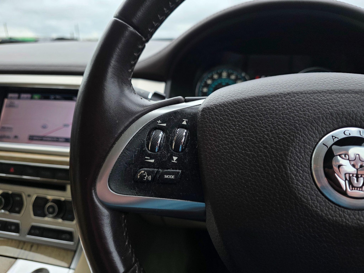 Used Jaguar XF for sale - 77549497: Photo 37