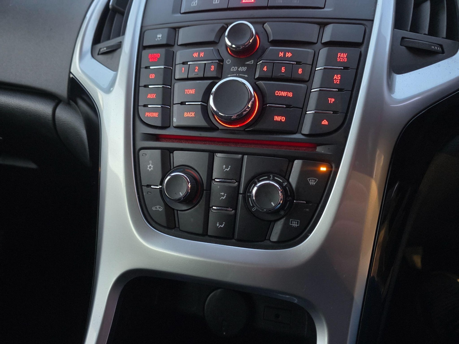 Used Vauxhall Astra 2013 for sale - 76887191: Photo 19