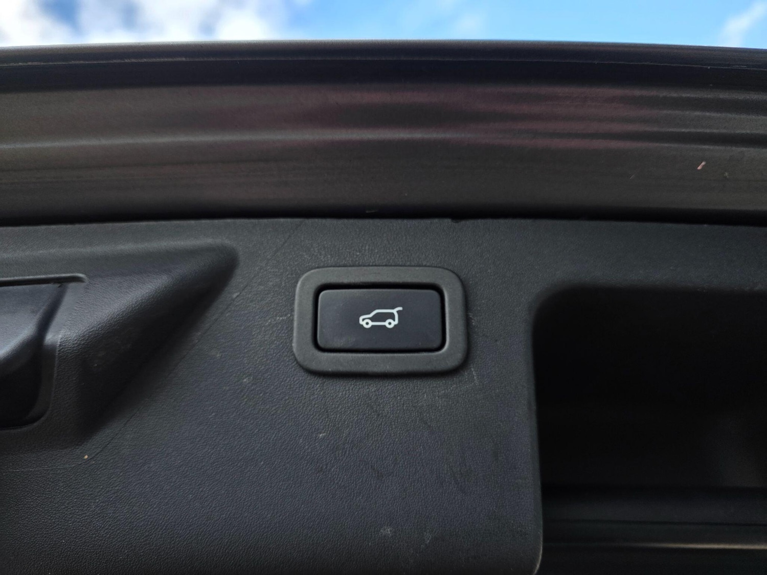 Used Land Rover Discovery Sport 2016 for sale - 76599450: Photo 18