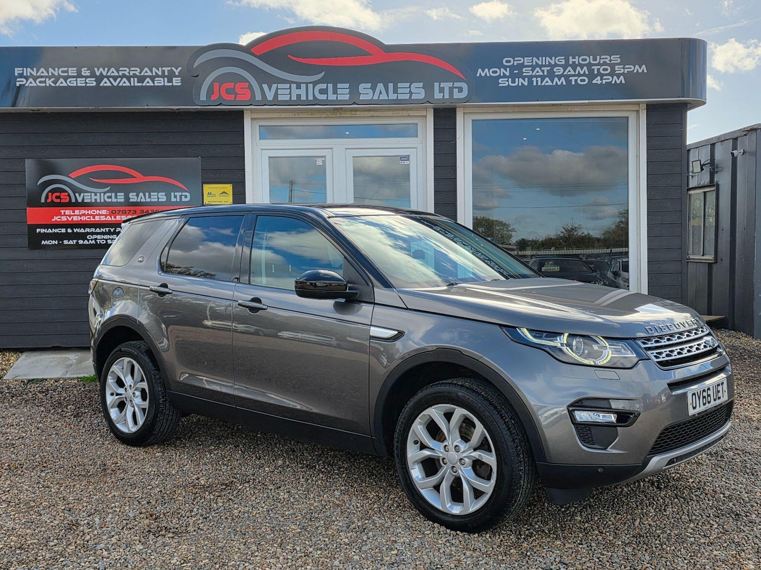 Used Land Rover Discovery Sport 2016 for sale - 76599450: Photo 2