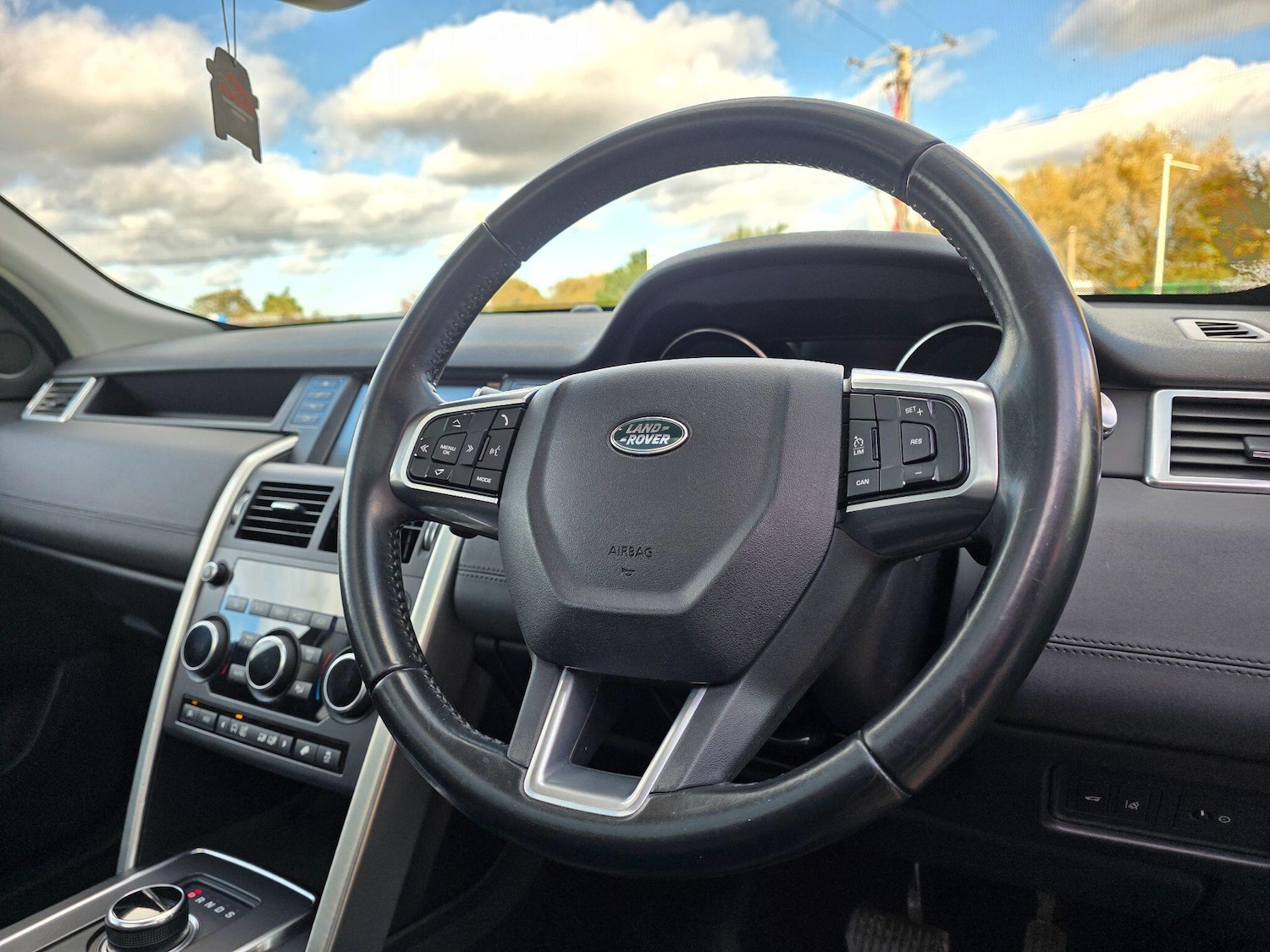 Used Land Rover Discovery Sport 2016 for sale - 76599450: Photo 22