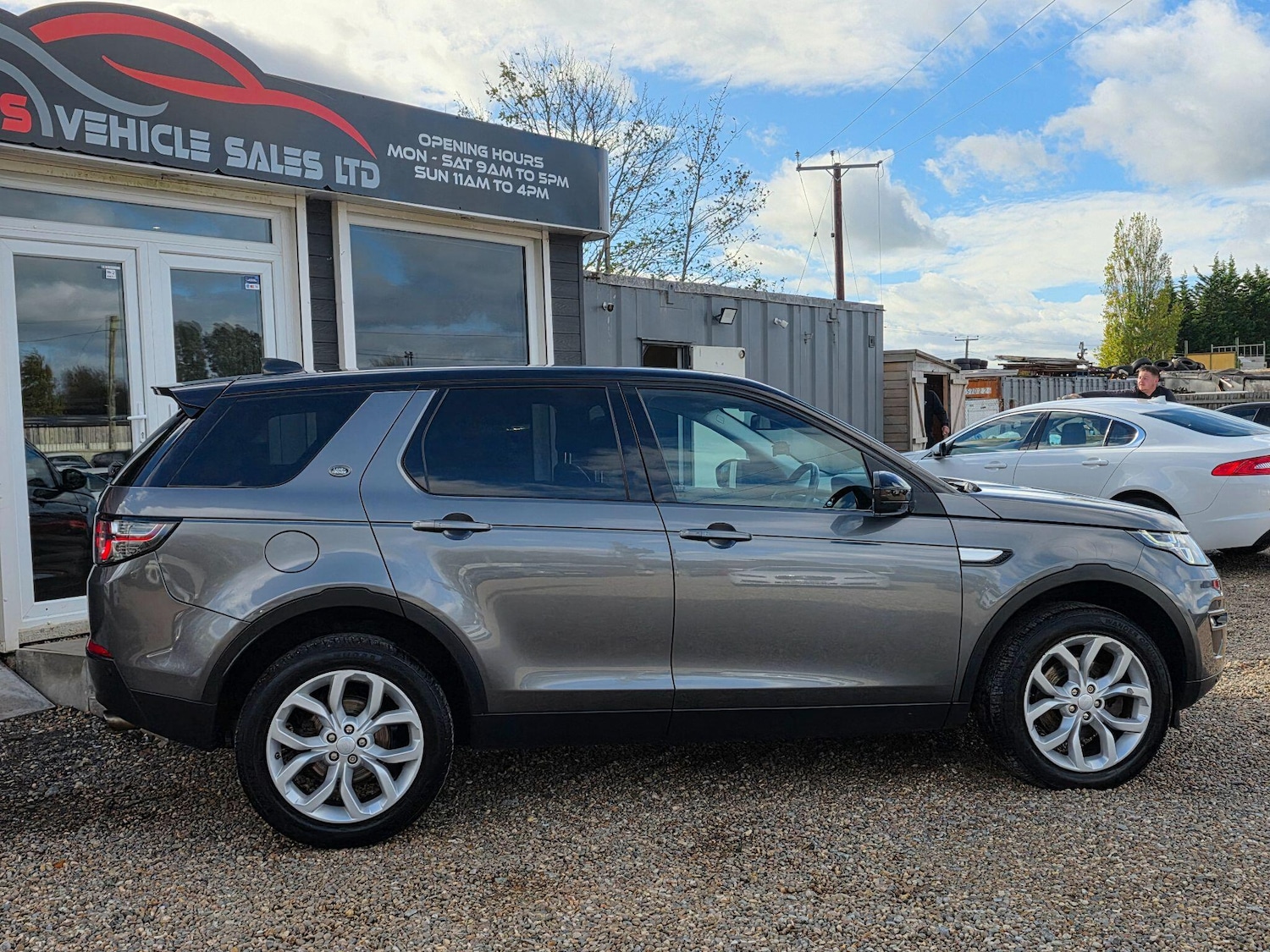 Used Land Rover Discovery Sport 2016 for sale - 76599450: Photo 4