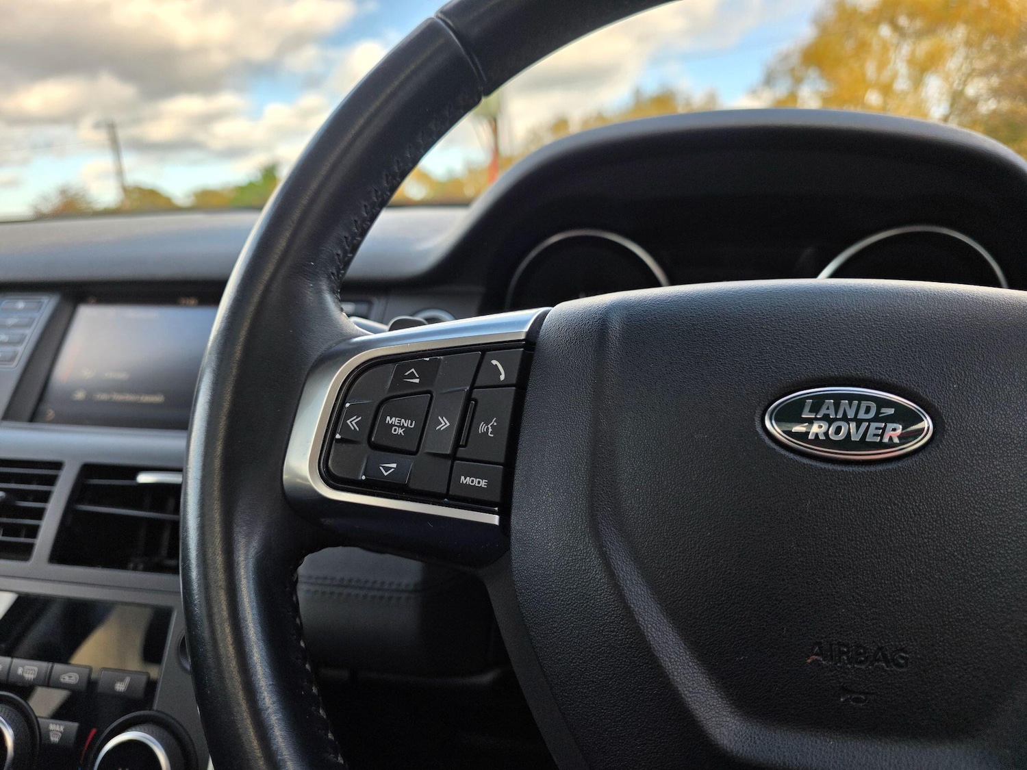 Used Land Rover Discovery Sport 2016 for sale - 76599450: Photo 42