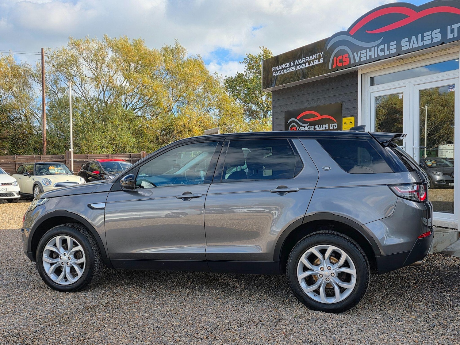 Used Land Rover Discovery Sport 2016 for sale - 76599450: Photo 8