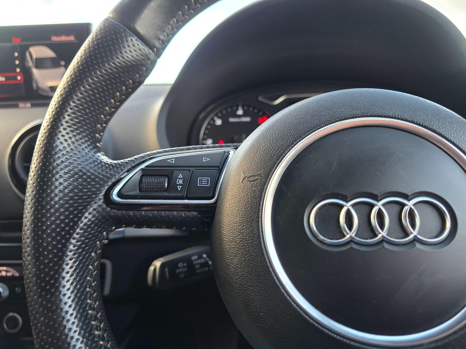 Used Audi A3 2015 for sale - 77016694: Photo 32