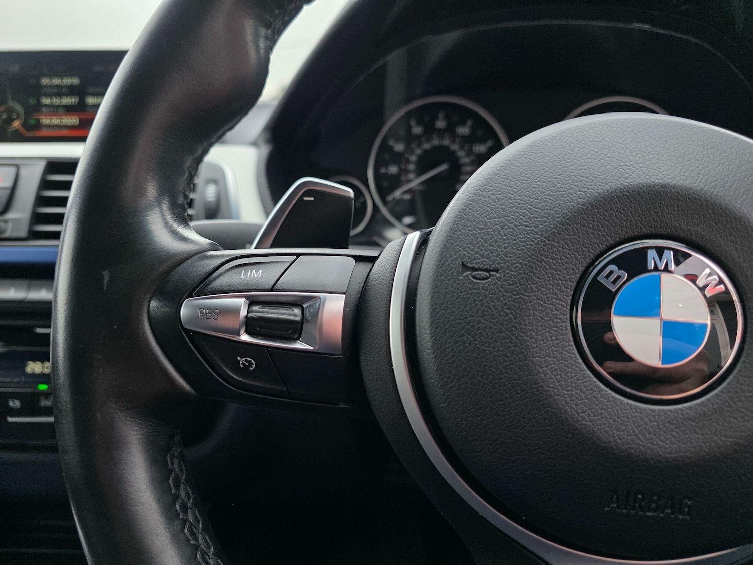 Used BMW 3 Series 2016 for sale - 77305277: Photo 44