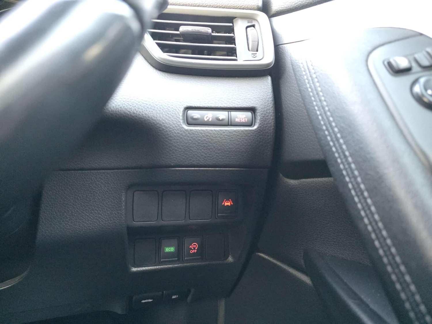 Used Nissan Qashqai 2017 for sale - 76688999: Photo 29