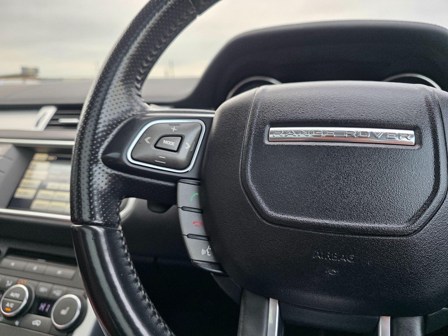 Used Land Rover Range Rover Evoque 2014 for sale - 76926093: Photo 36