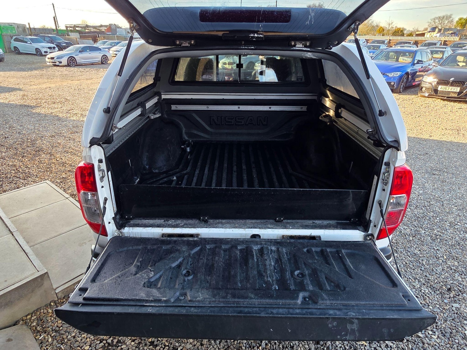 Used Nissan Navara 2017 for sale - 77724103: Photo 18