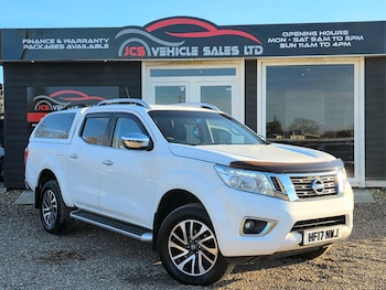 Used Nissan Navara 2017 for sale - 77724103: Photo