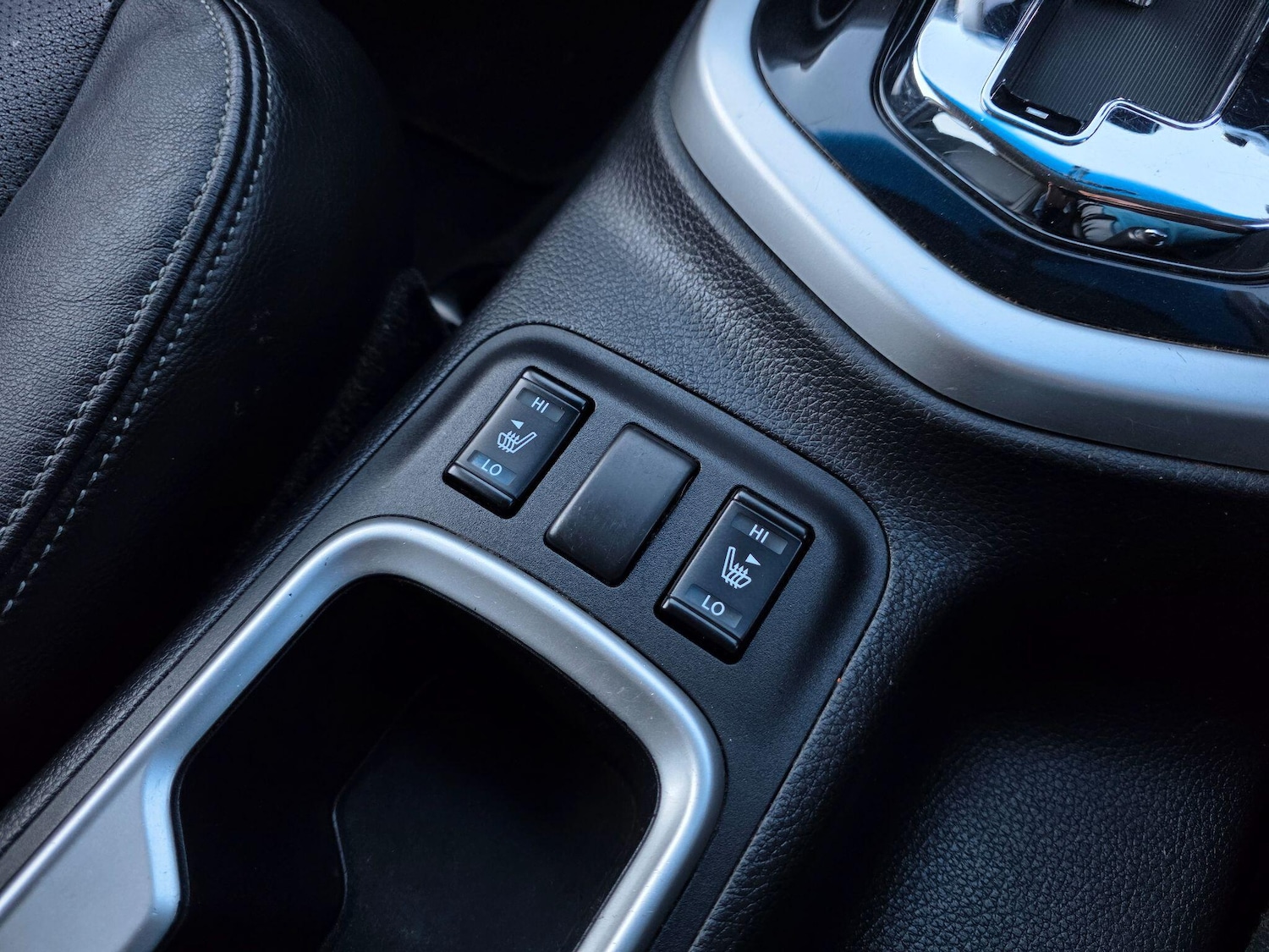 Used Nissan Navara 2017 for sale - 77724103: Photo 24