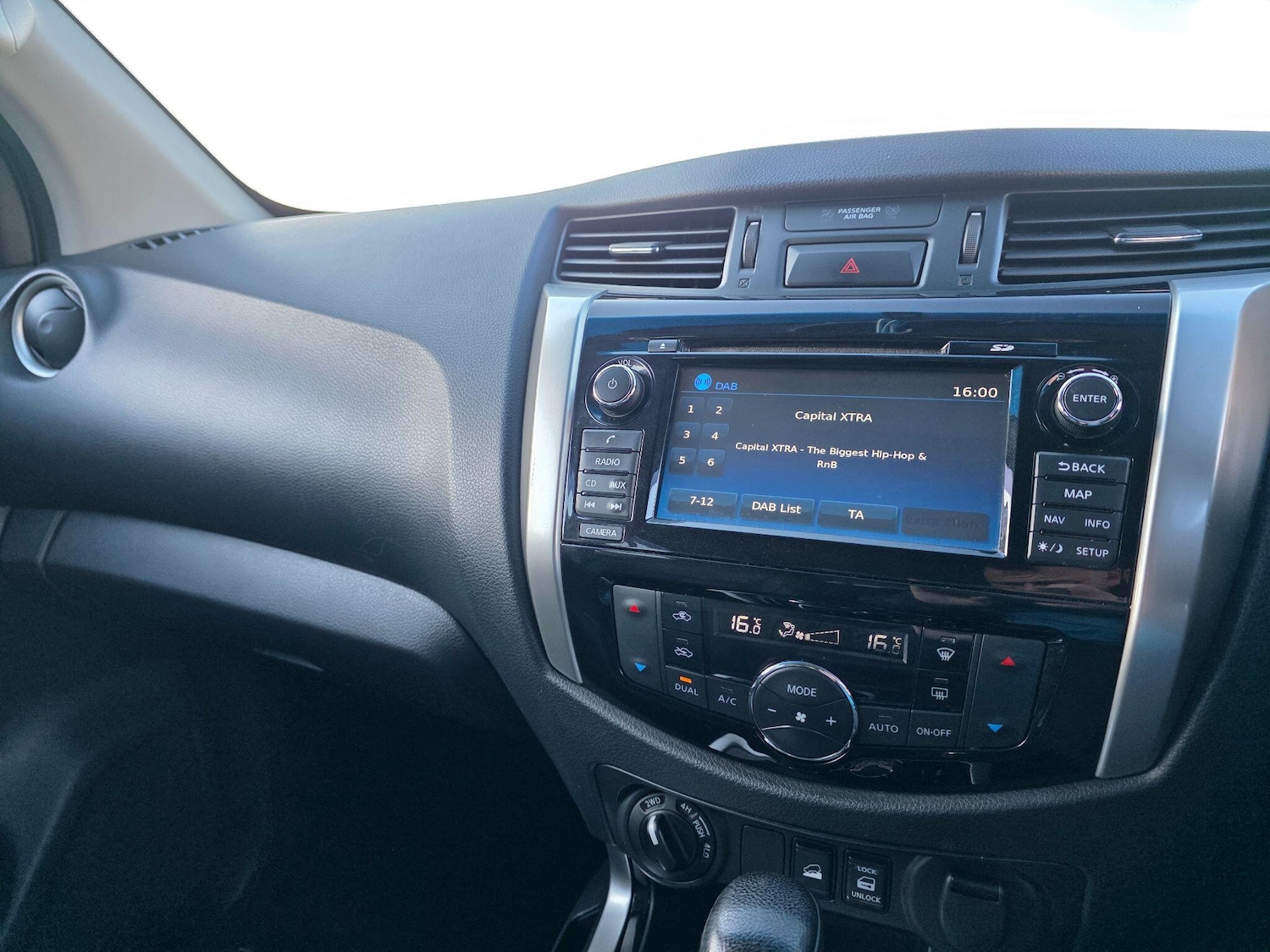 Used Nissan Navara 2017 for sale - 77724103: Photo 27