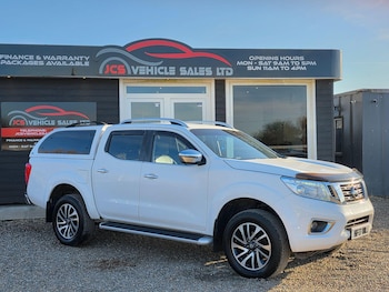 Used Nissan Navara 2017 for sale - 77724103: Photo