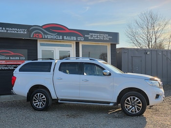 Used Nissan Navara 2017 for sale - 77724103: Photo