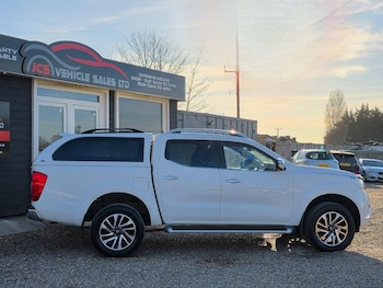 Used Nissan Navara 2017 for sale - 77724103: Photo