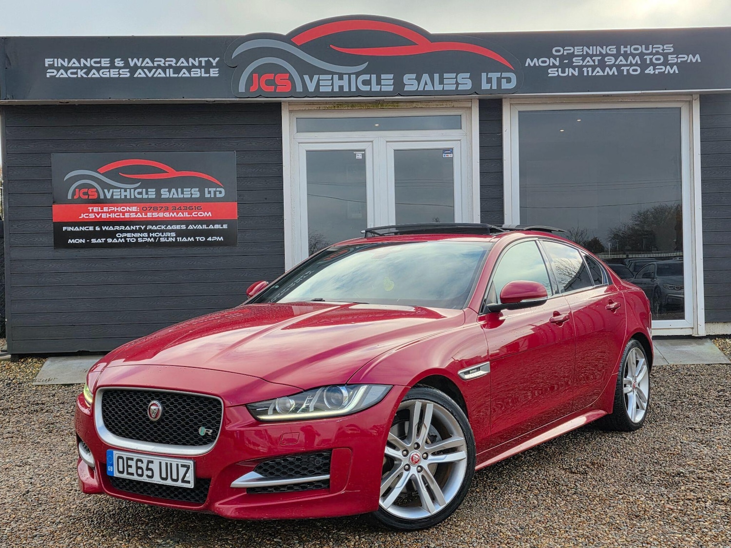 Used Jaguar XE 2016 for sale - 77440716: Photo 11