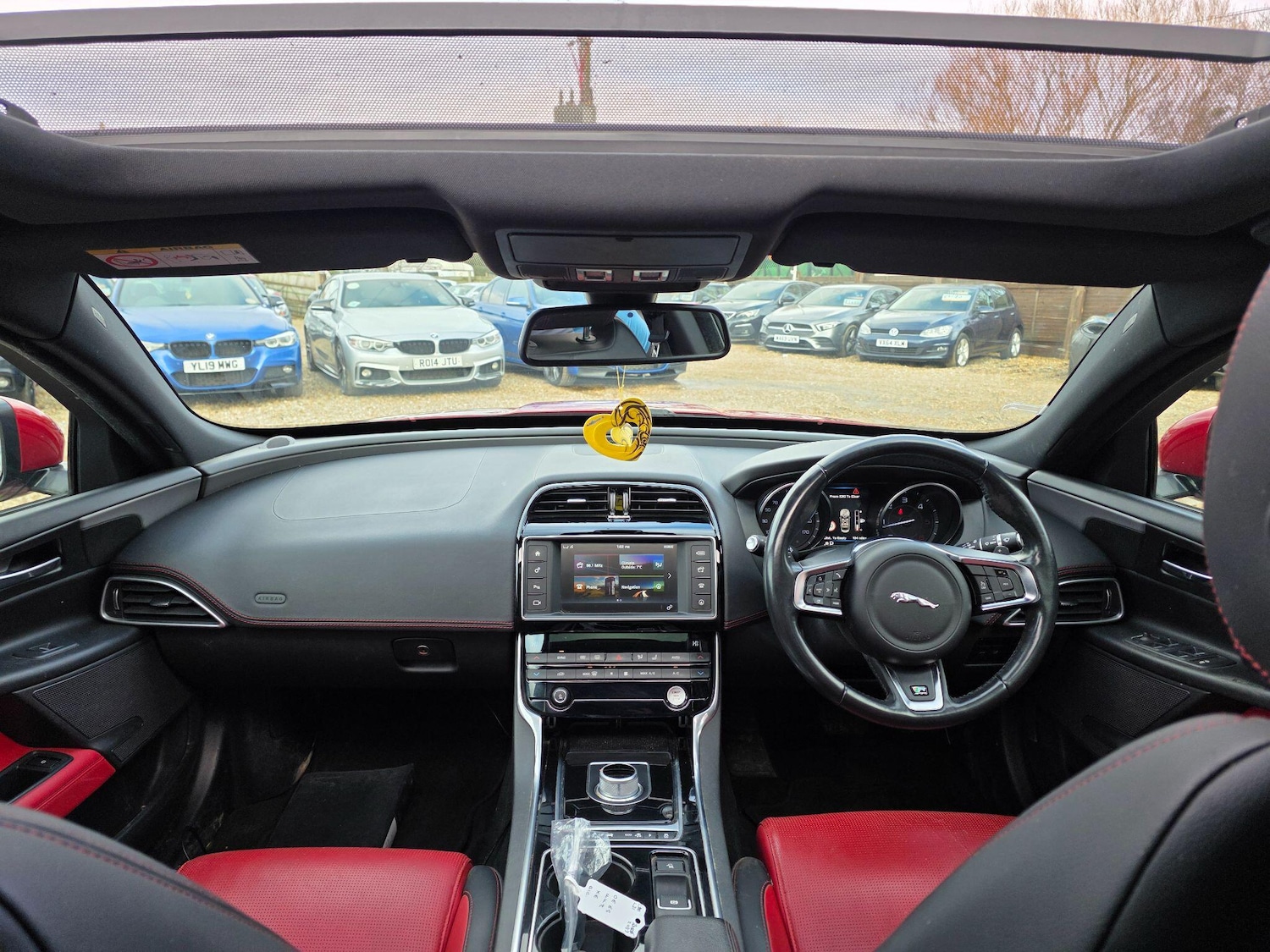 Used Jaguar XE 2016 for sale - 77440716: Photo 19