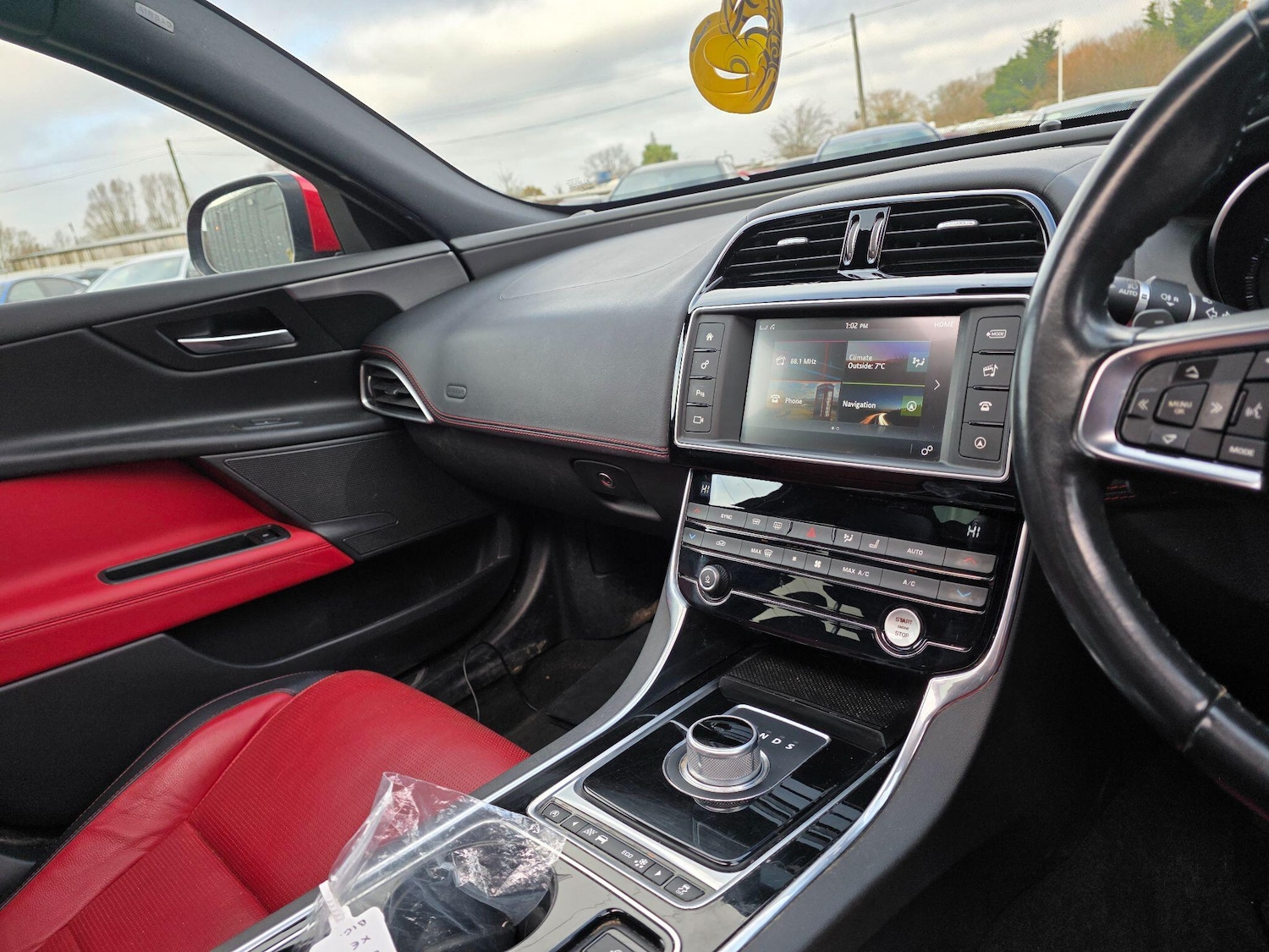 Used Jaguar XE 2016 for sale - 77440716: Photo 21