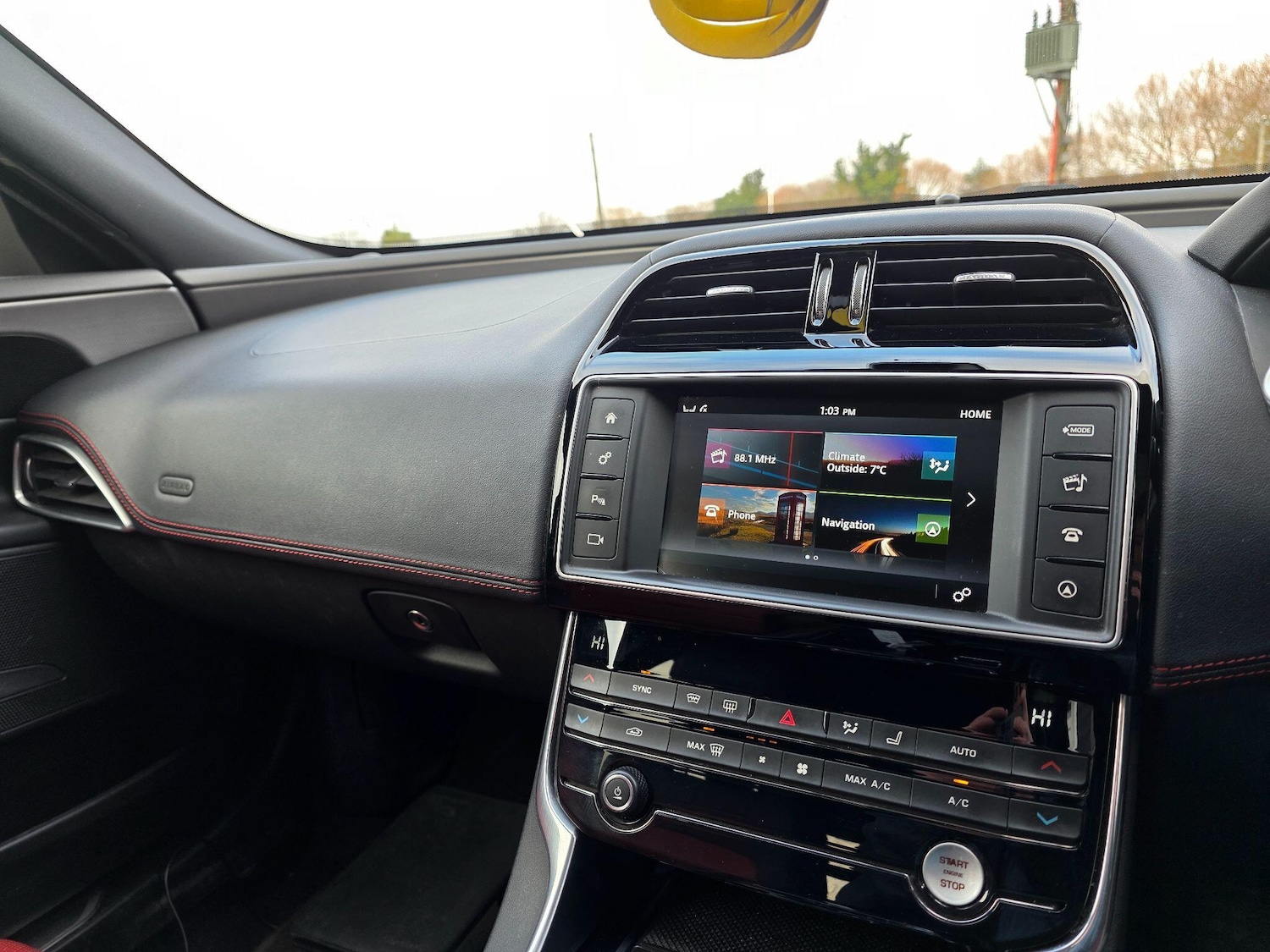 Used Jaguar XE 2016 for sale - 77440716: Photo 25