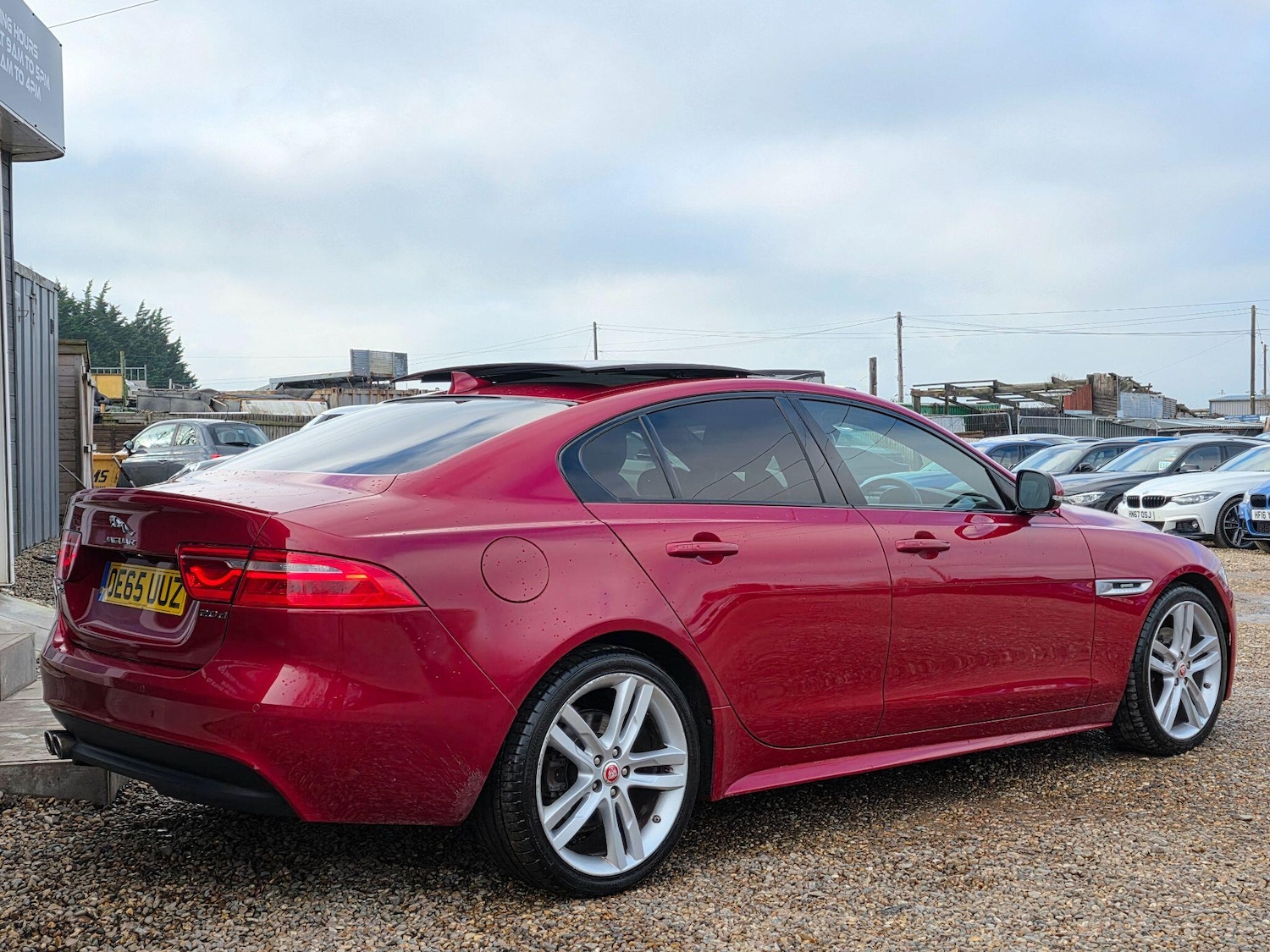 Used Jaguar XE 2016 for sale - 77440716: Photo 5