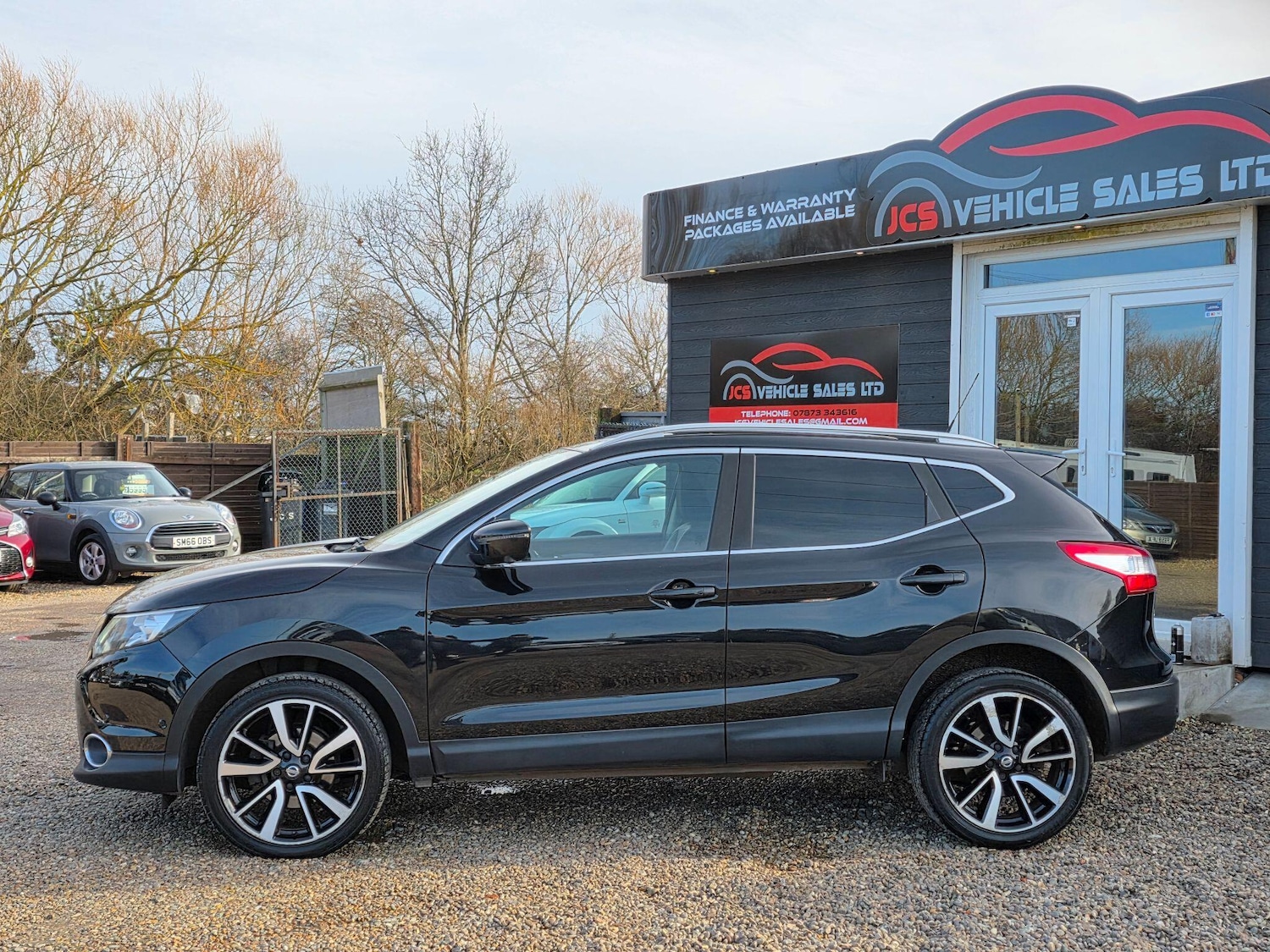 Used Nissan Qashqai 2017 for sale - 77637435: Photo 11