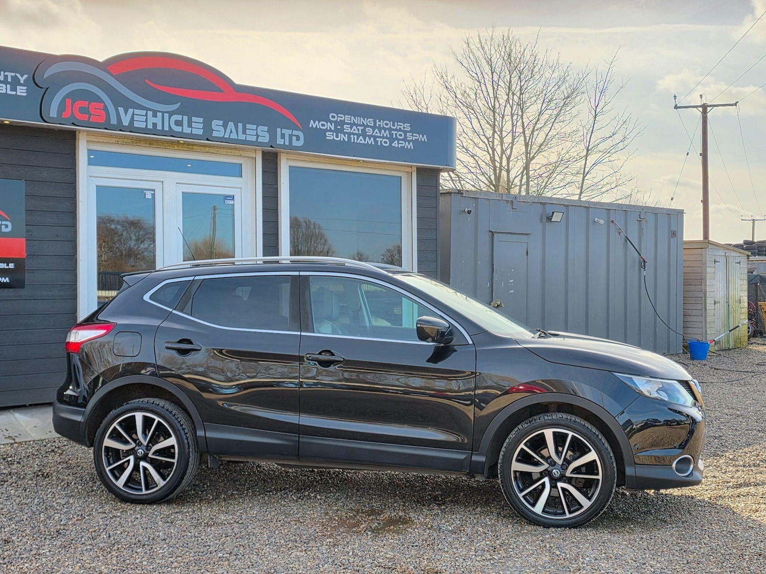 Used Nissan Qashqai 2017 for sale - 77637435: Photo 3