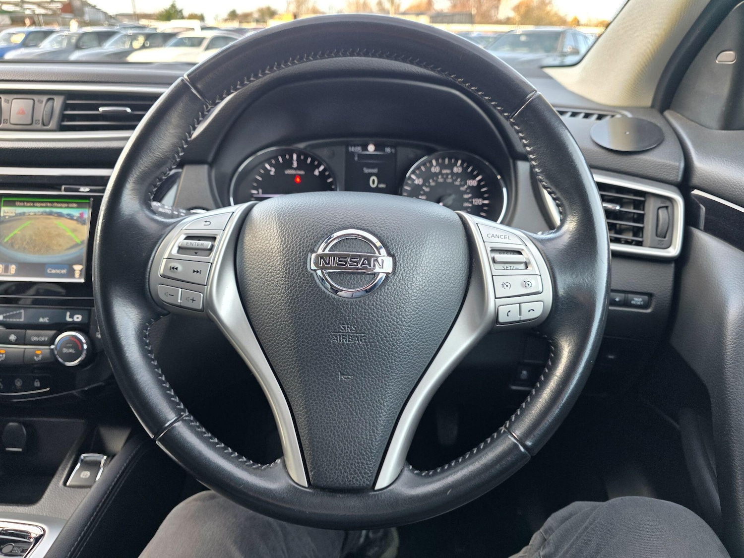 Used Nissan Qashqai 2017 for sale - 77637435: Photo 38