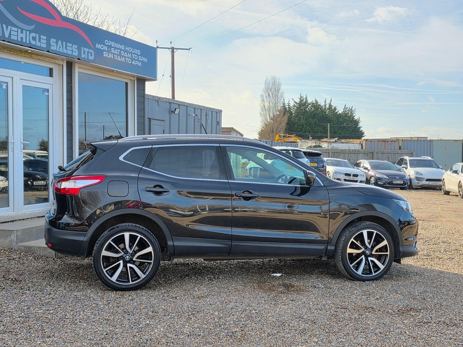 Used Nissan Qashqai 2017 for sale - 77637435: Photo 4