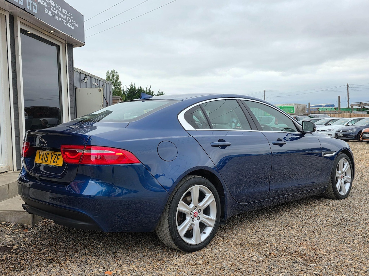 Used Jaguar XE 2015 for sale - 76599472: Photo 5