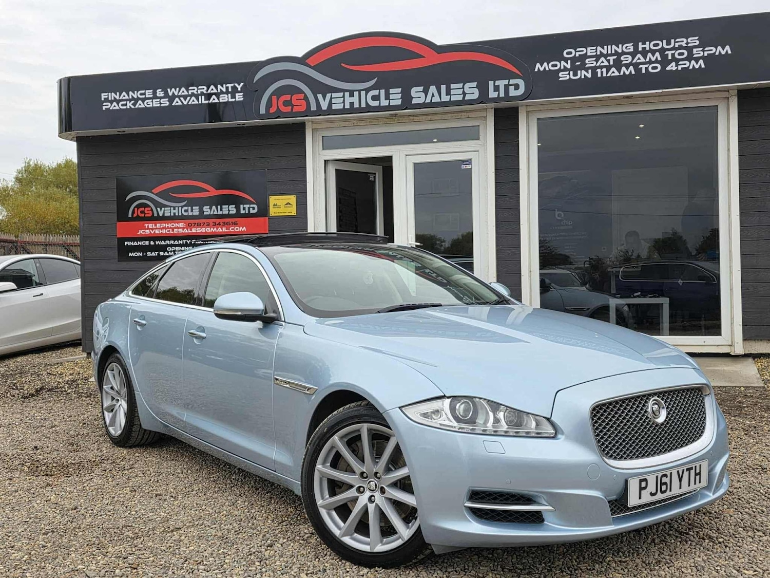 Used Jaguar XJ 2011 for sale - 76599473: Photo 1