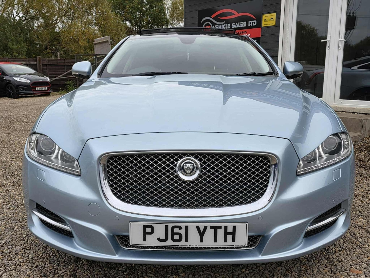 Used Jaguar XJ 2011 for sale - 76599473: Photo 10