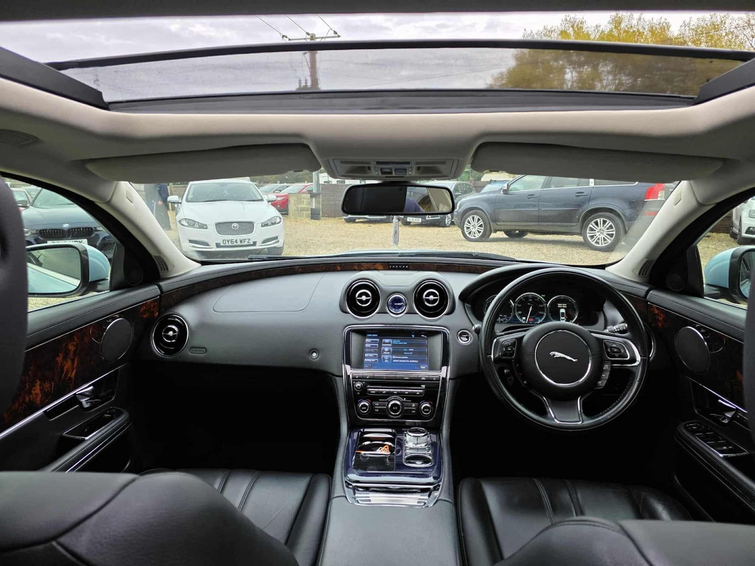 Used Jaguar XJ 2011 for sale - 76599473: Photo 19