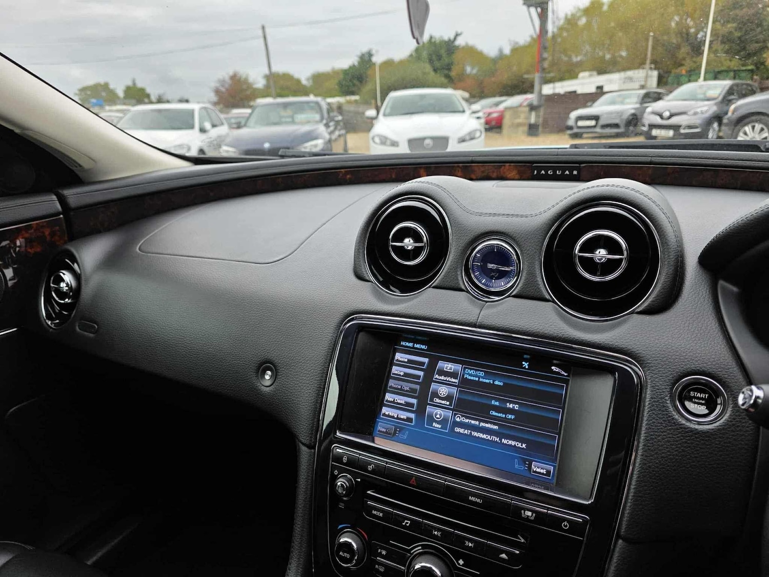 Used Jaguar XJ 2011 for sale - 76599473: Photo 23