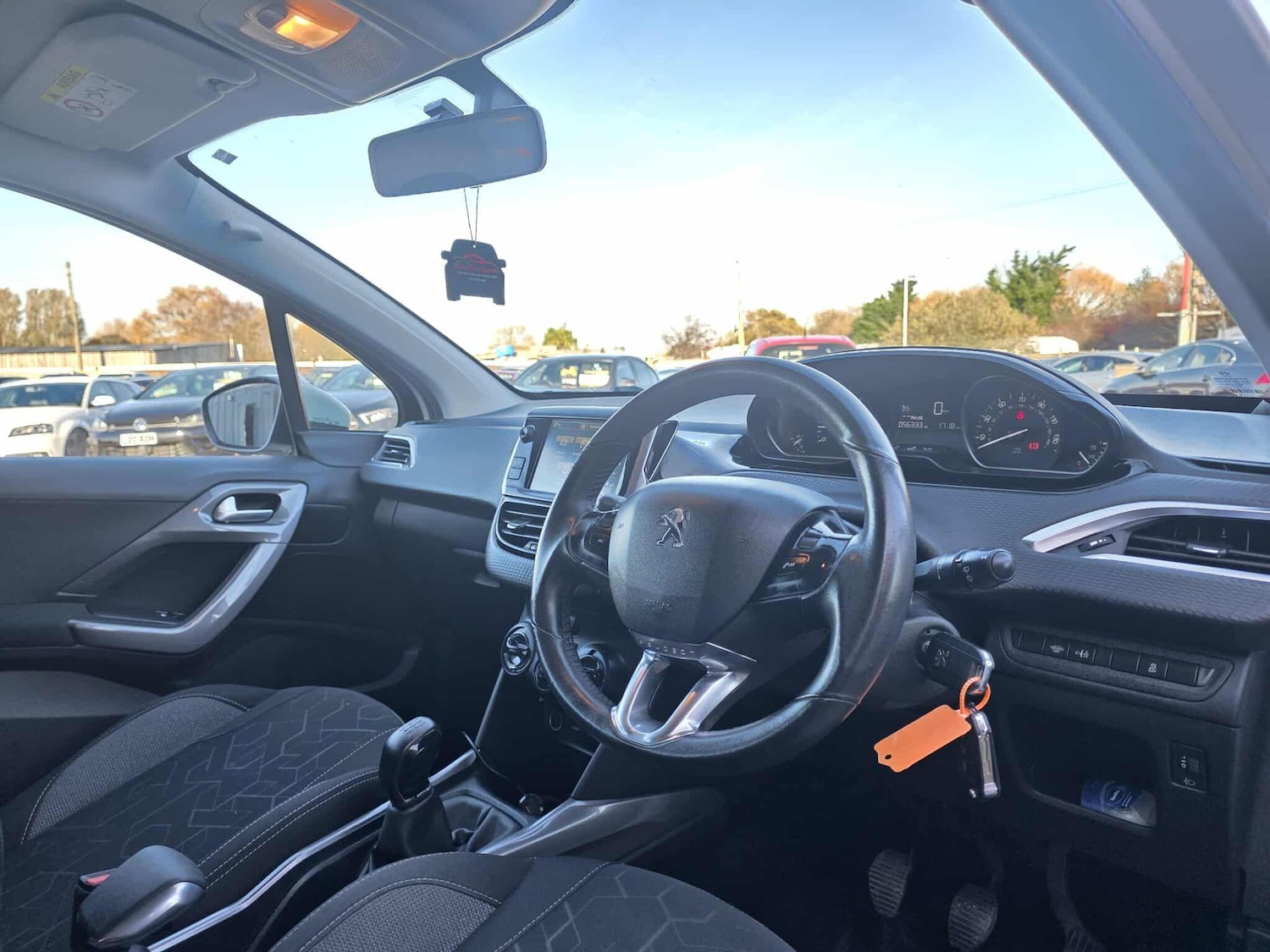 Used Peugeot 2008 2016 for sale - 76599408: Photo 13