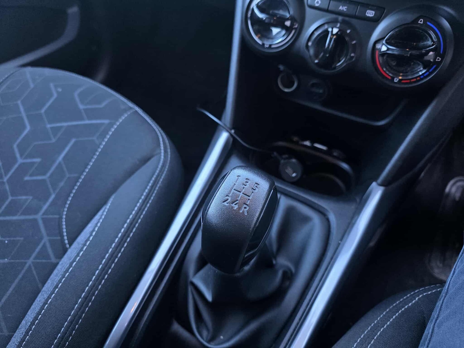 Used Peugeot 2008 2016 for sale - 76599408: Photo 23