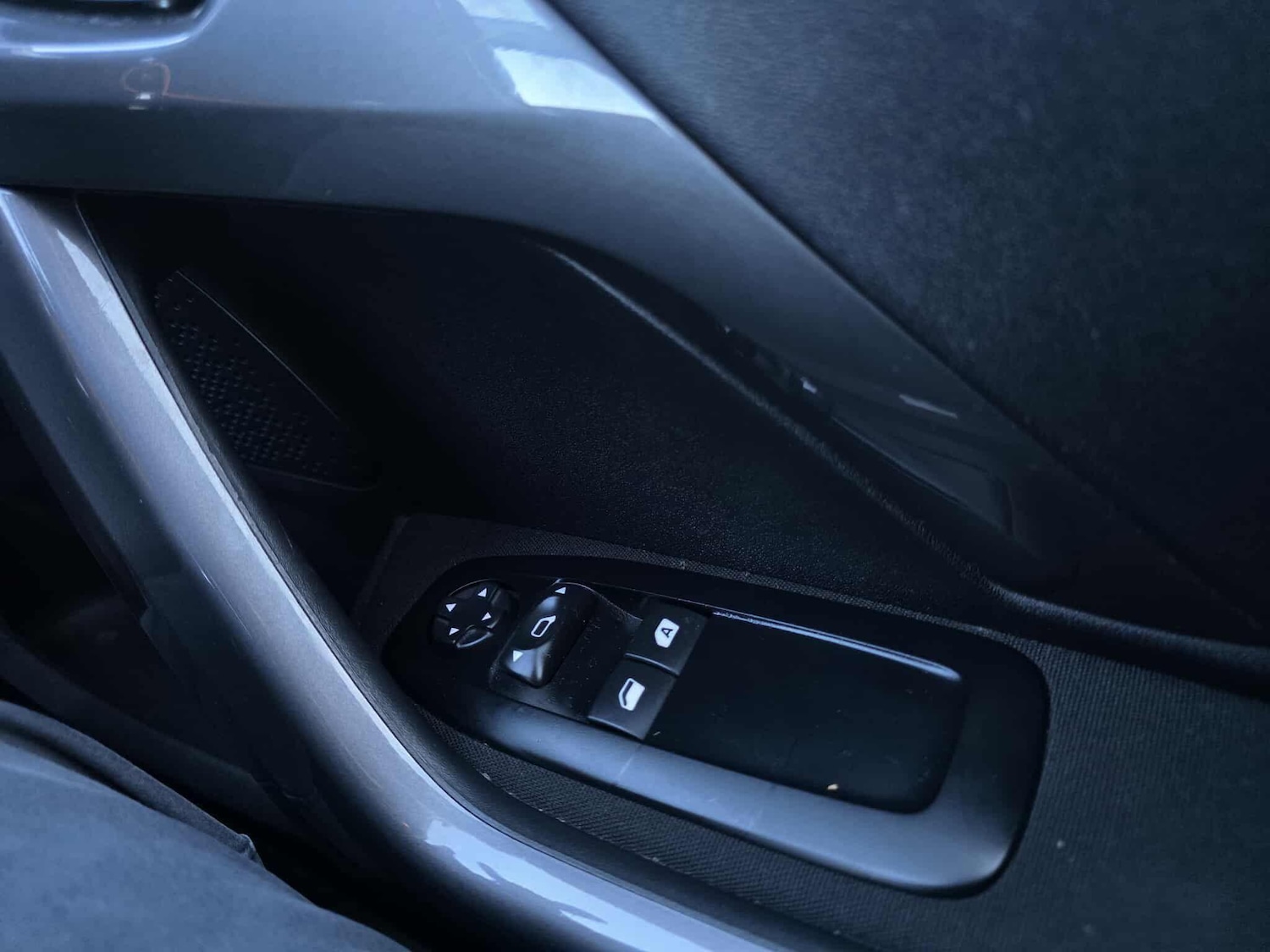 Used Peugeot 2008 2016 for sale - 76599408: Photo 31